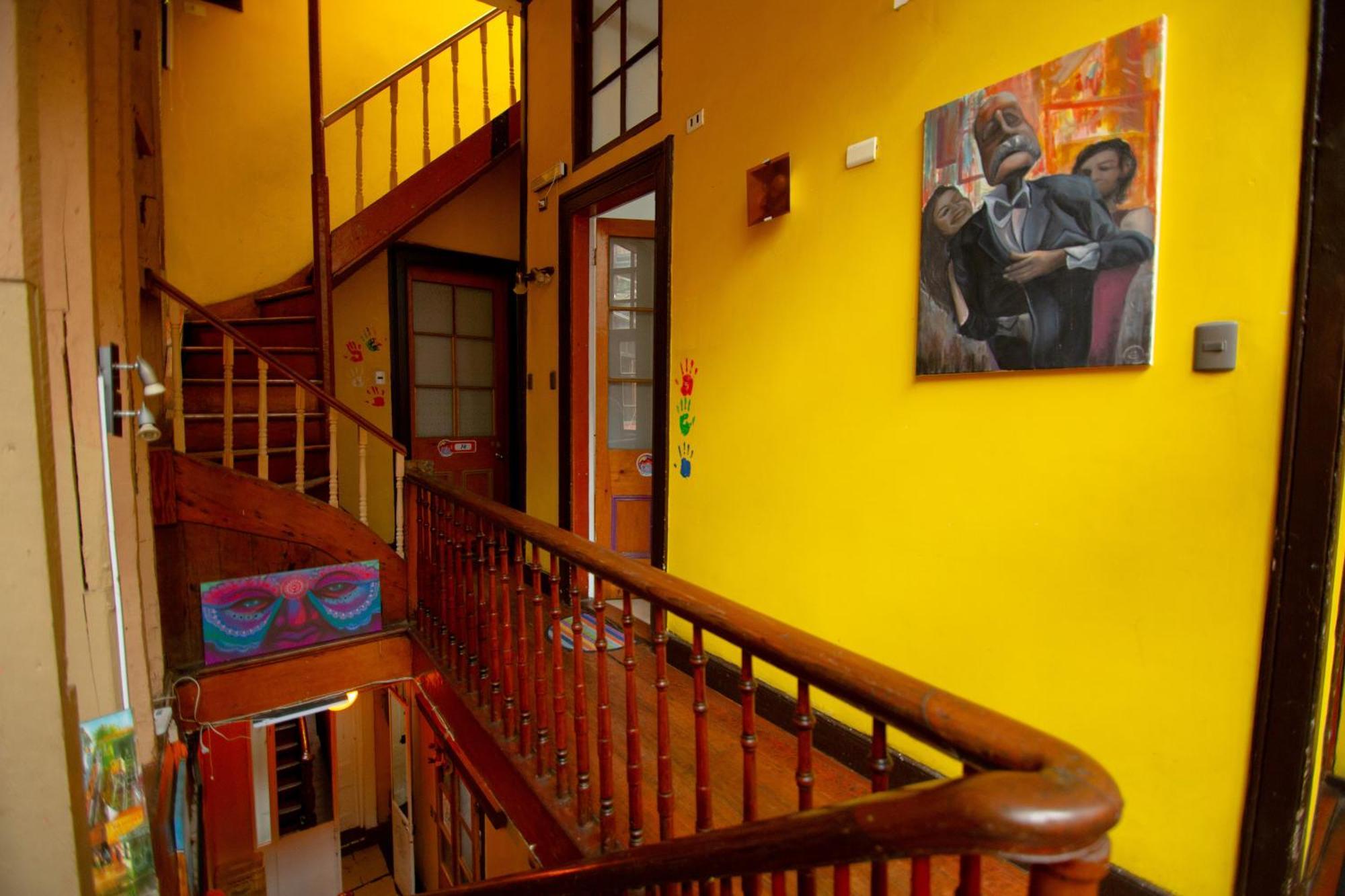 La Casa Del Puerto, Hostal Cultural, Cerro Alegre Вальпараисо Экстерьер фото