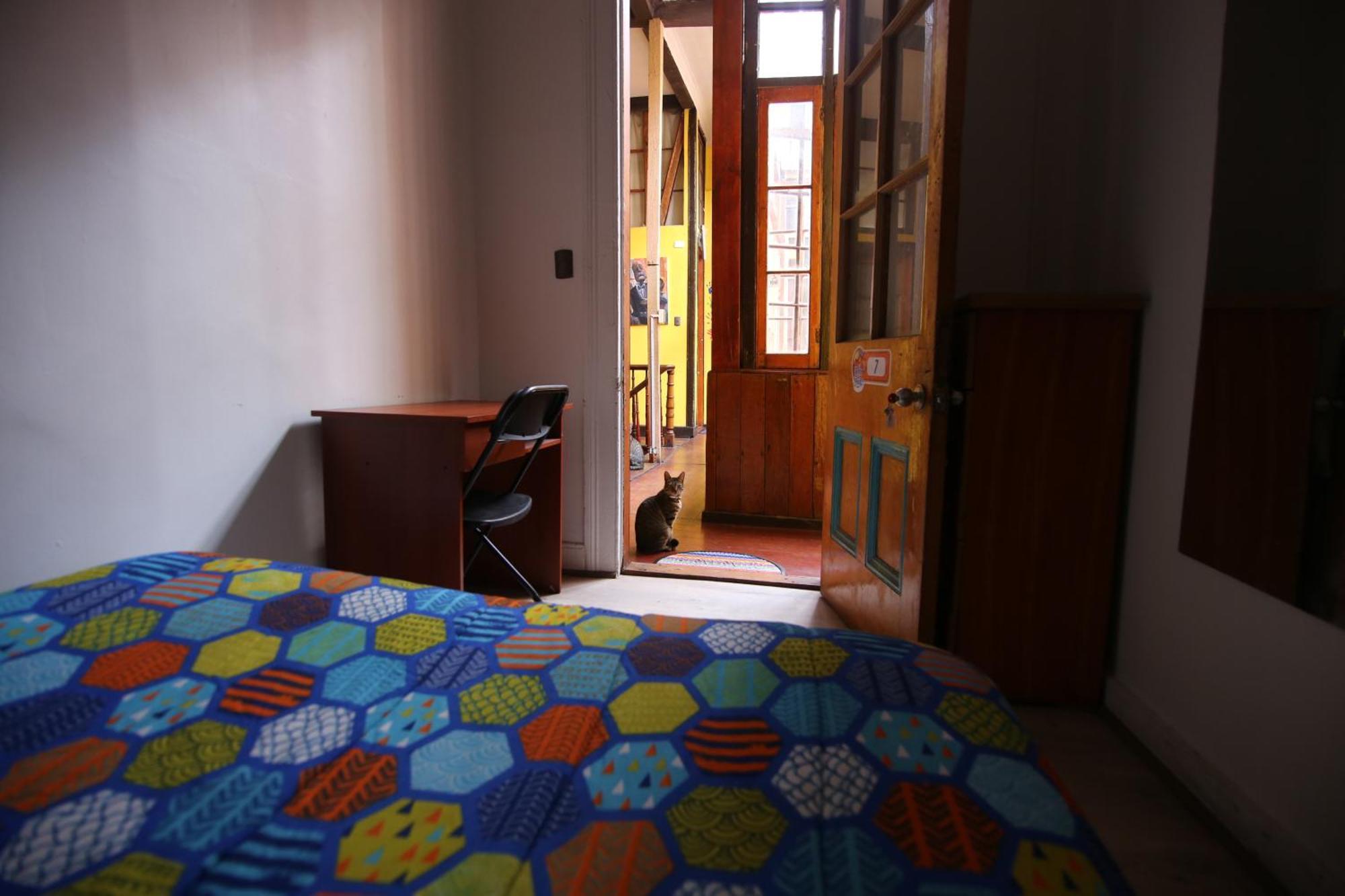 La Casa Del Puerto, Hostal Cultural, Cerro Alegre Вальпараисо Экстерьер фото